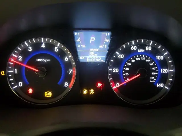 2012 HYUNDAI ACCENT GLS  