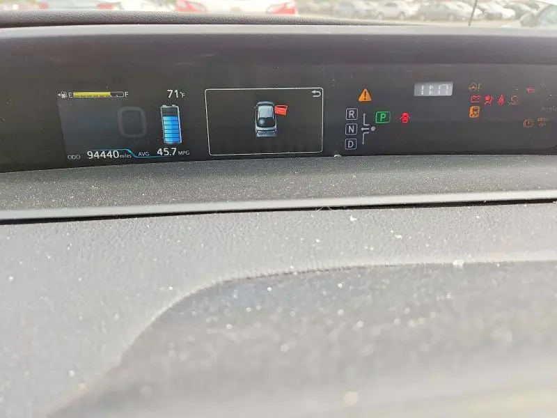 2016 TOYOTA PRIUS THREE TOURING  