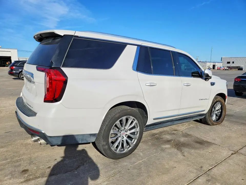 2021 GMC YUKON DENALI  