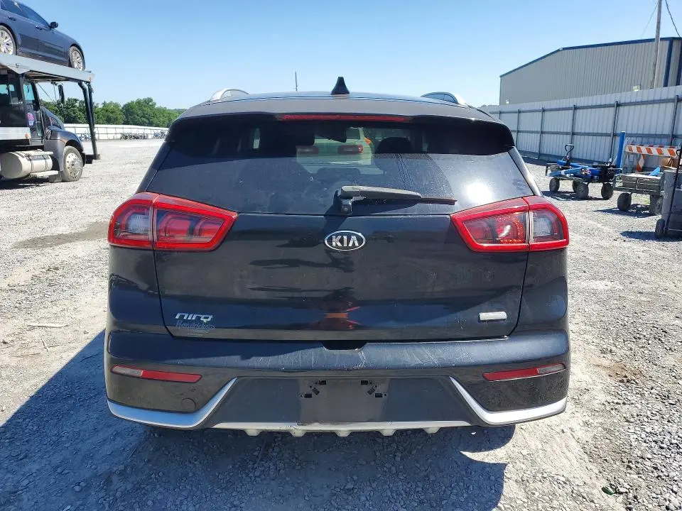 2017 KIA NIRO LX  