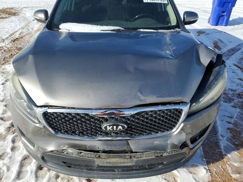 2016 KIA SORENTO LX  