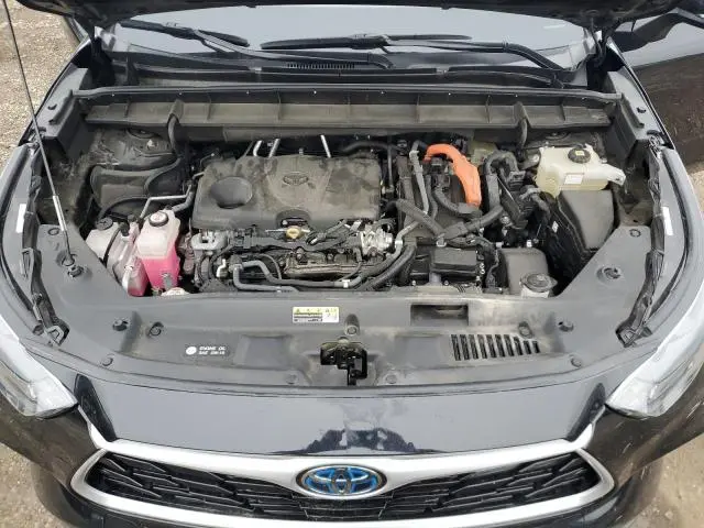 2022 TOYOTA HIGHLANDER HYBRID XLE  