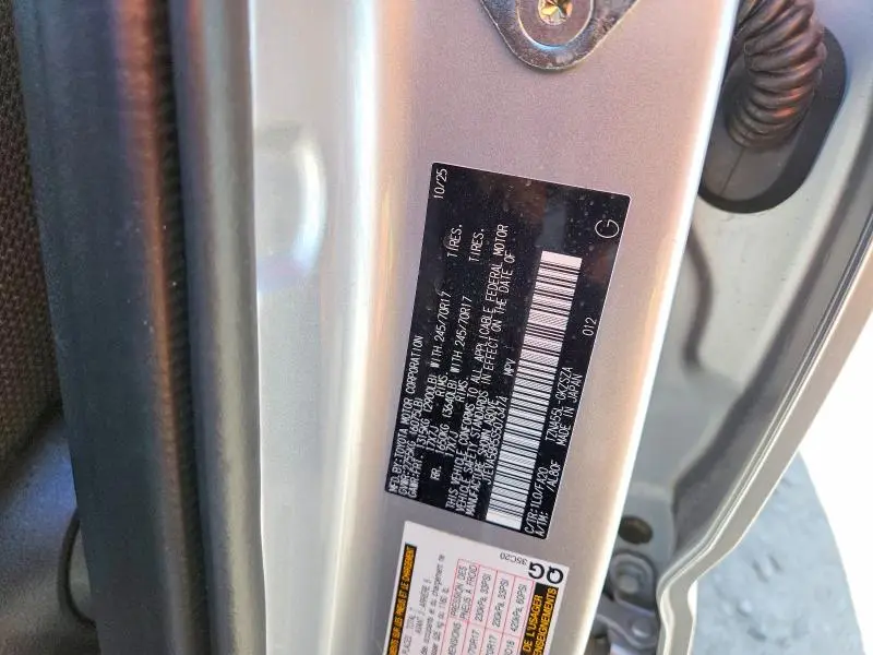 2025 TOYOTA 4RUNNER SR5  