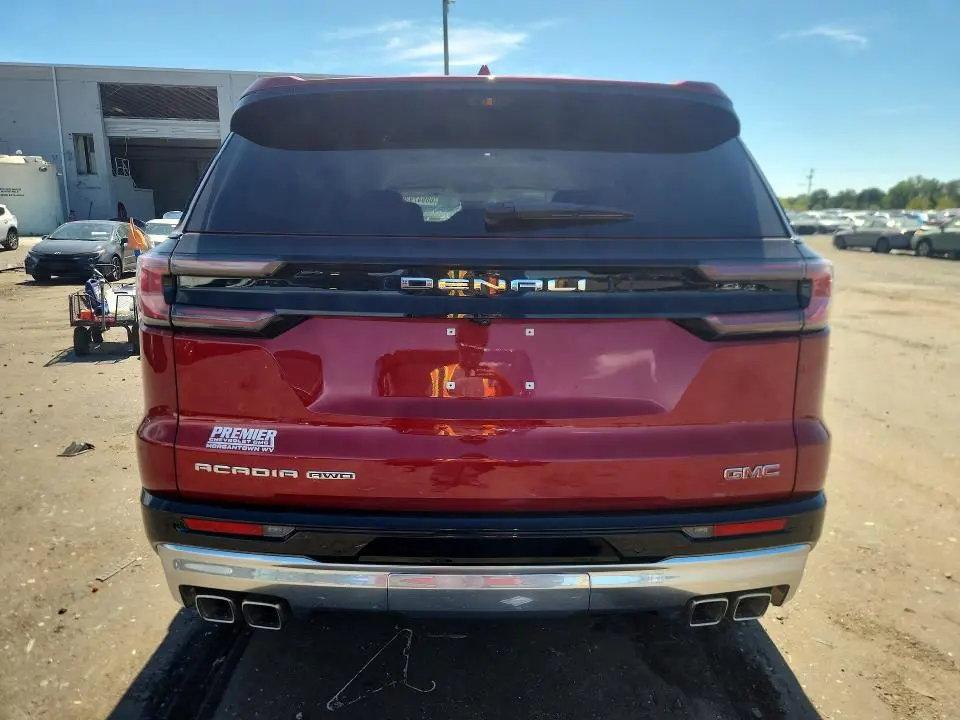 2026 GMC ACADIA DENALI  