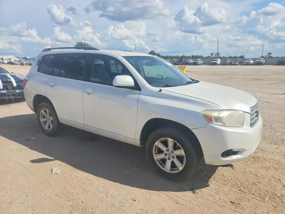2010 TOYOTA HIGHLANDER BASE  