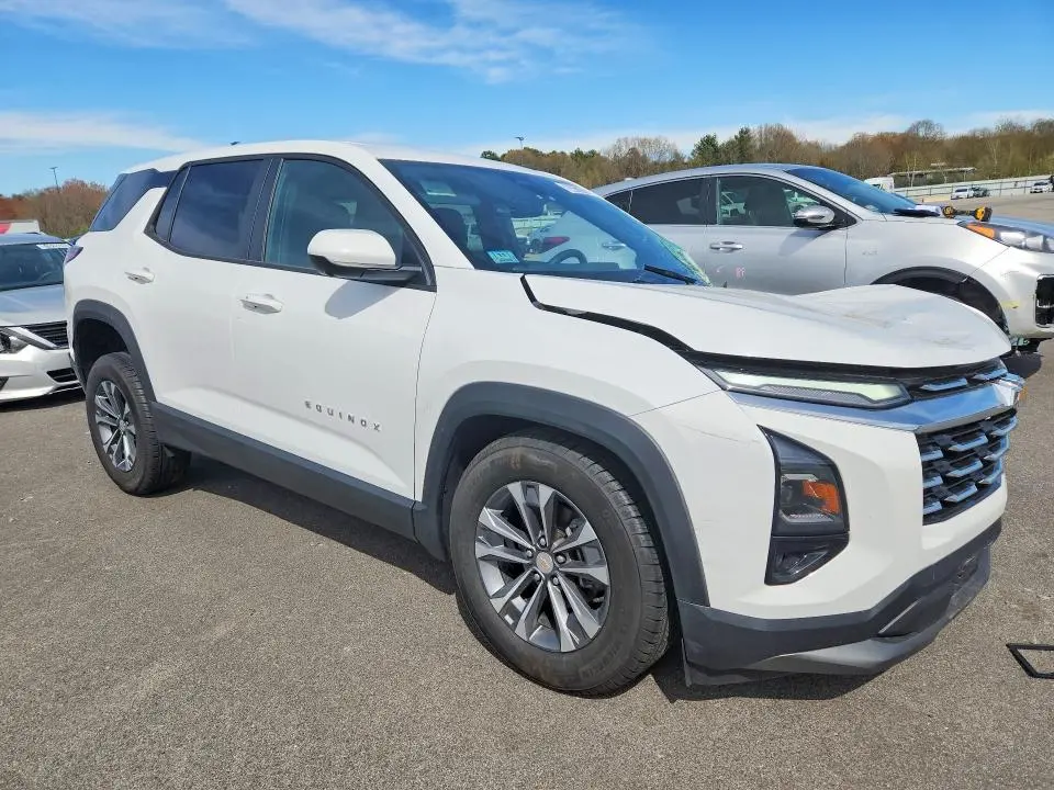 2025 CHEVROLET EQUINOX LT  