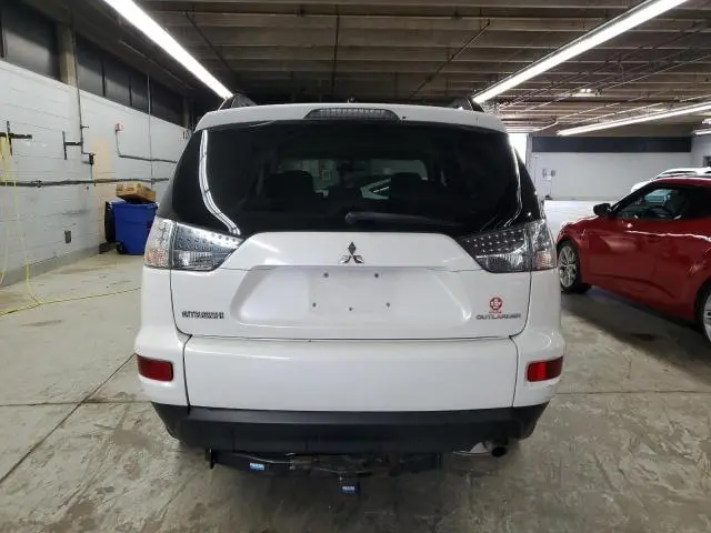 2010 MITSUBISHI OUTLANDER SE