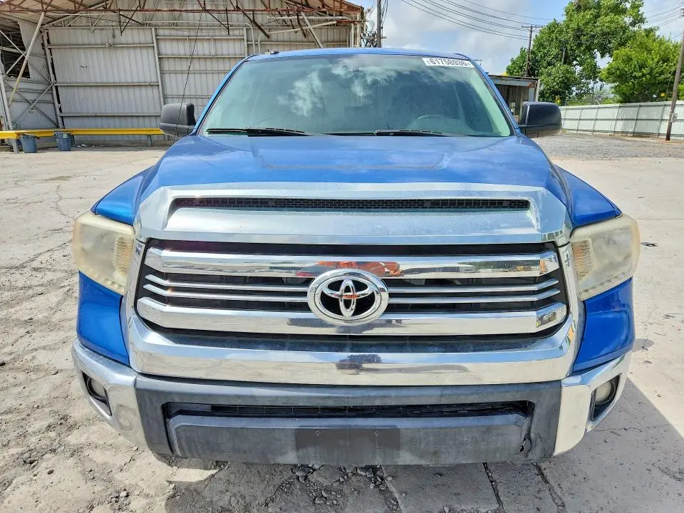 2017 TOYOTA TUNDRA CREWMAX SR5  