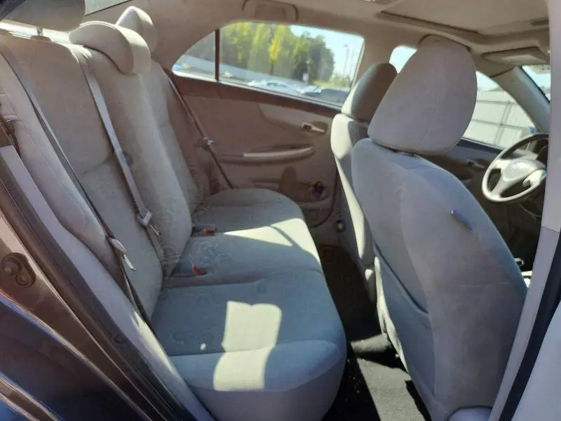 2013 TOYOTA COROLLA LE  