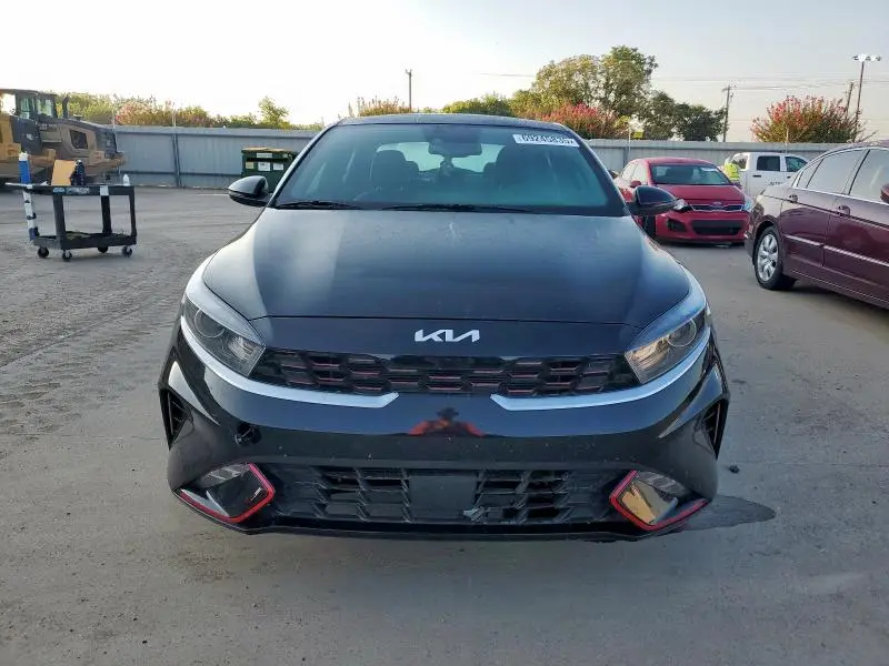 2024 KIA FORTE GT LINE  