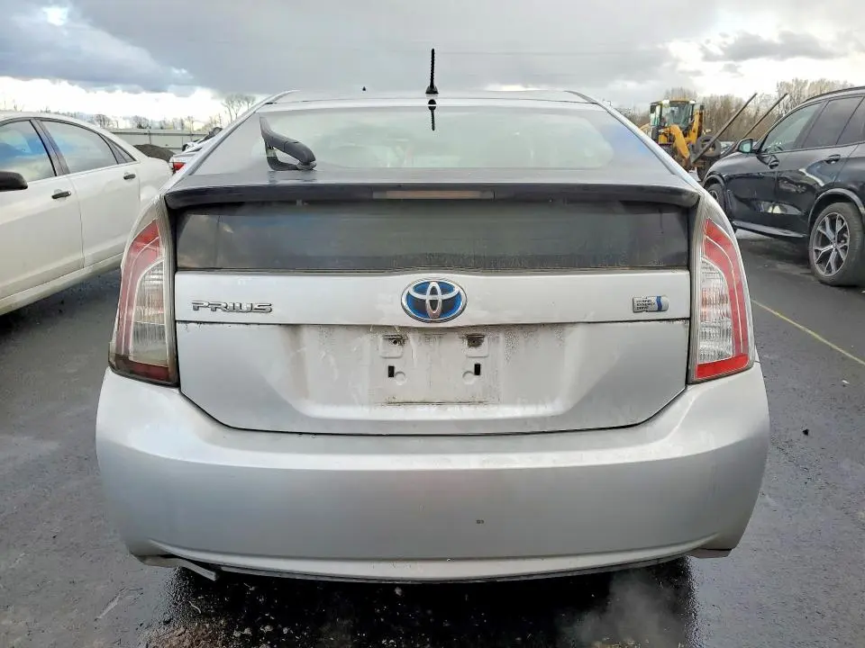 2013 TOYOTA PRIUS TWO  