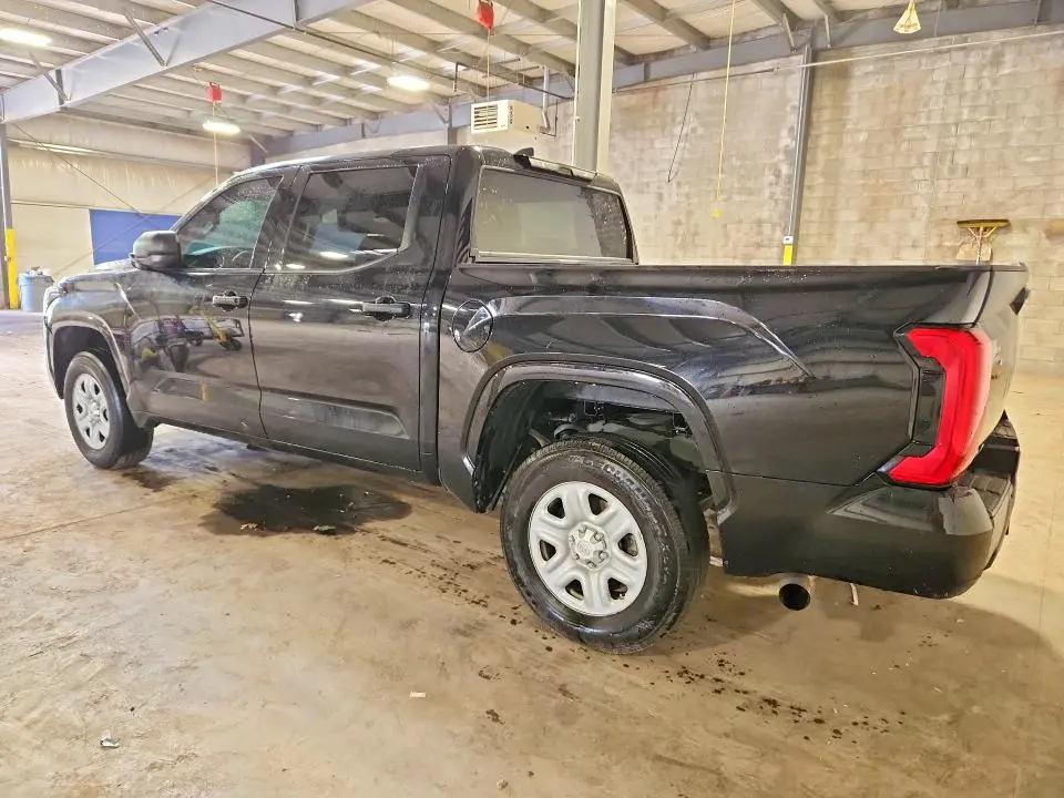 2025 TOYOTA TUNDRA SR  