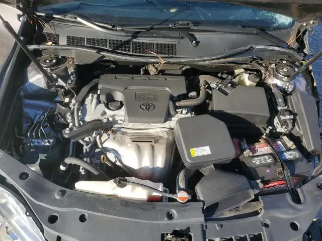 2016 TOYOTA CAMRY LE  