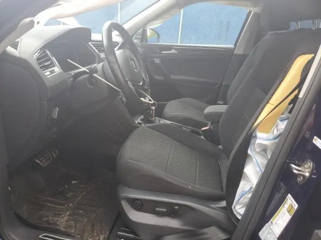 2021 VOLKSWAGEN TIGUAN SE  