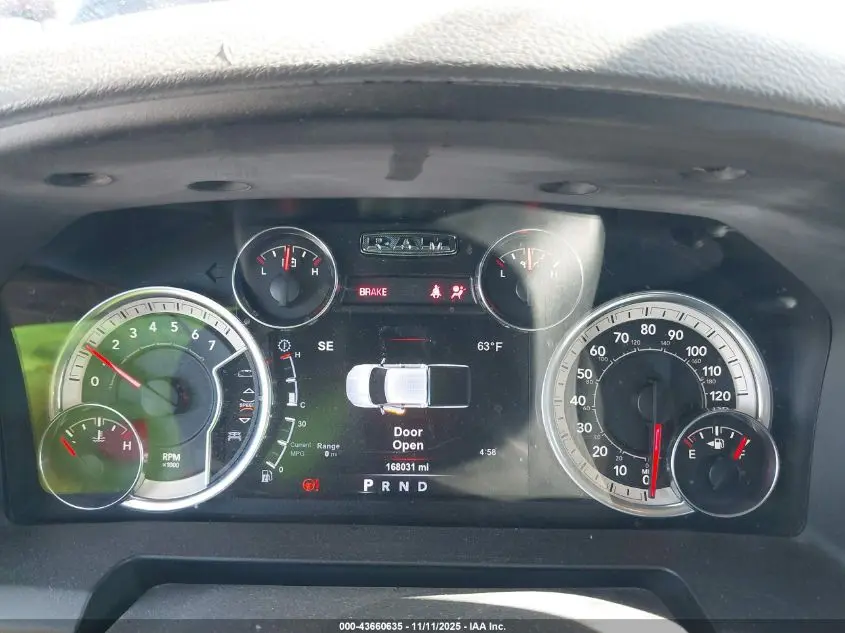 2017 RAM 1500 BIG HORN  4X4 5'7 BOX