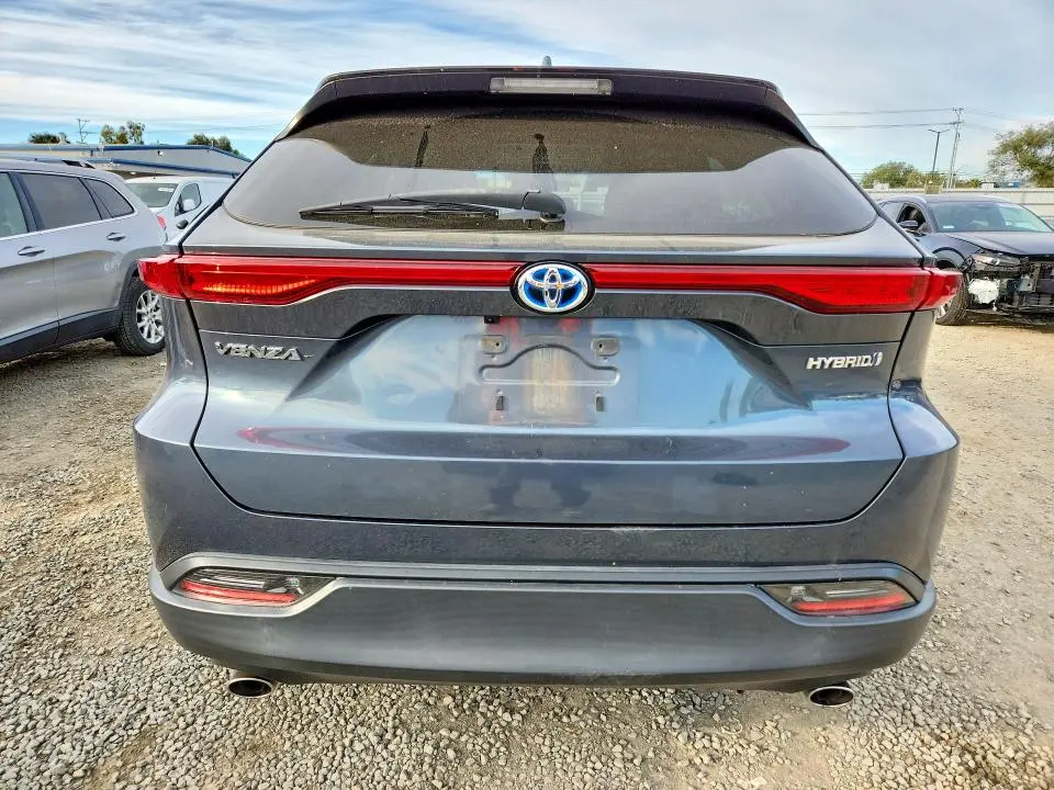 2021 TOYOTA VENZA LE  