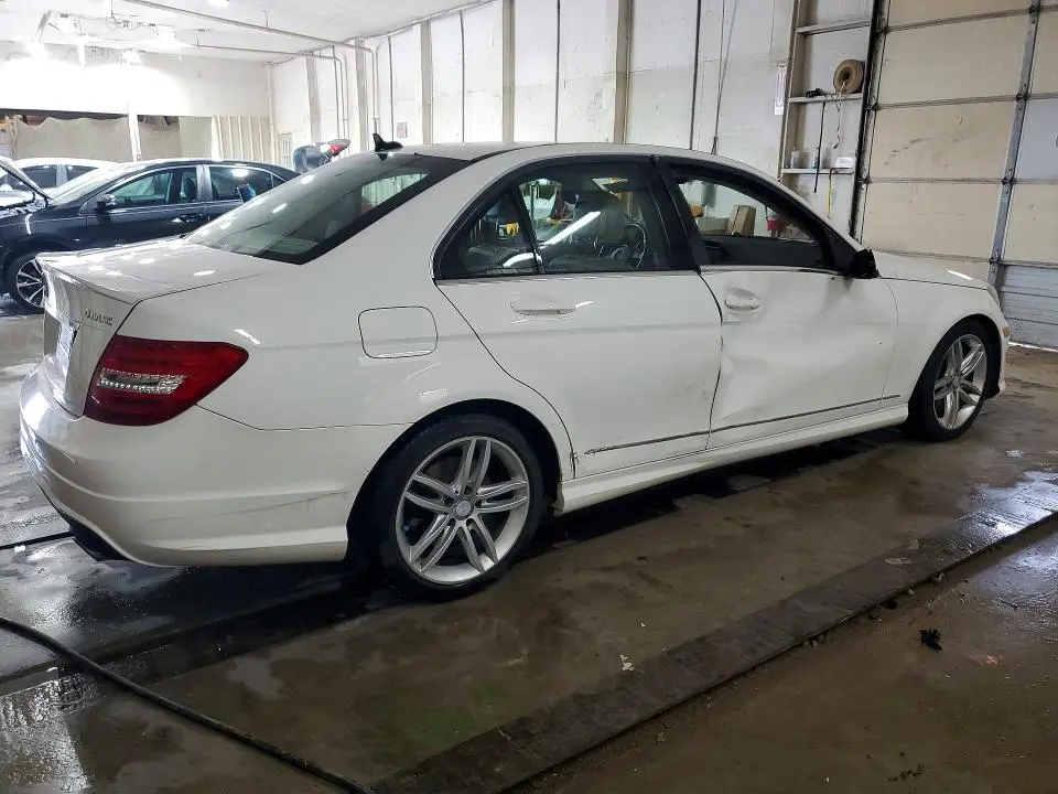 2013 MERCEDES-BENZ C 300 4MATIC  