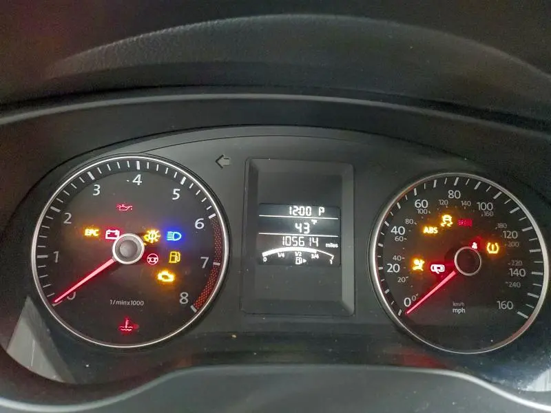 2012 VOLKSWAGEN JETTA SEL  