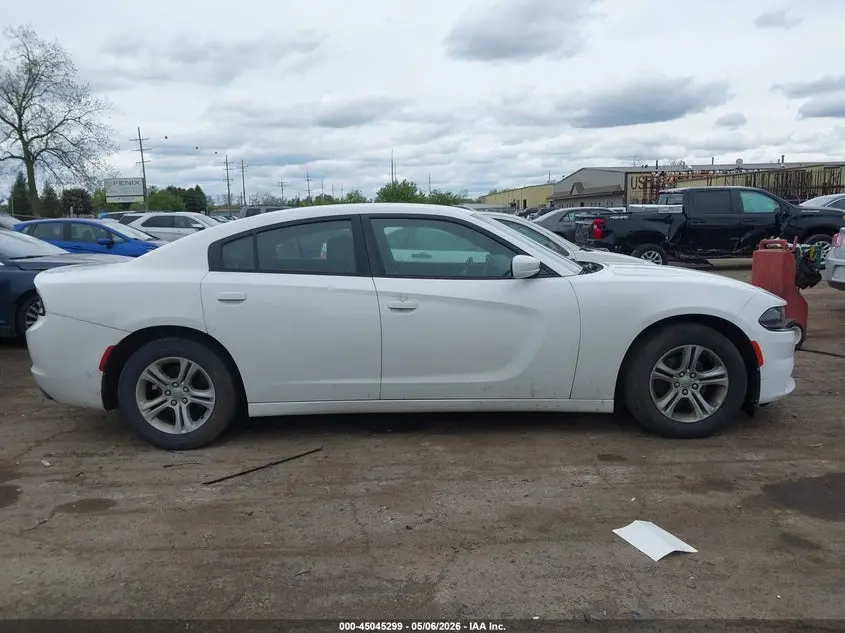 2015 DODGE CHARGER SE