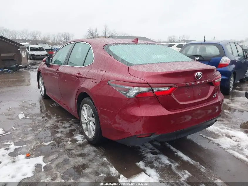 2022 TOYOTA CAMRY LE AWD