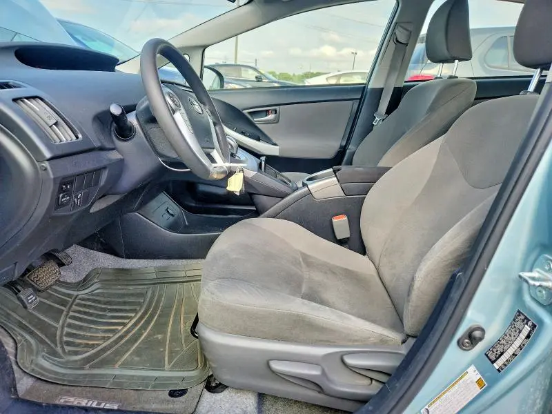 2015 TOYOTA PRIUS TWO  