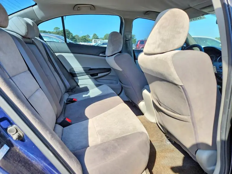 2010 HONDA ACCORD LX  