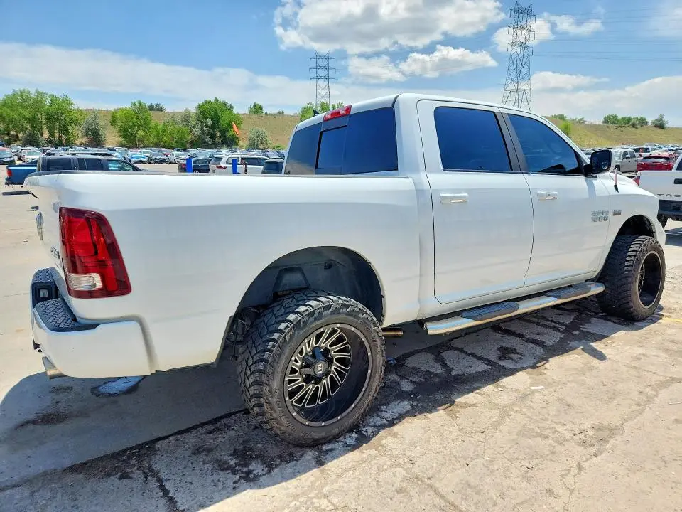 2016 RAM 1500 SPORT  
