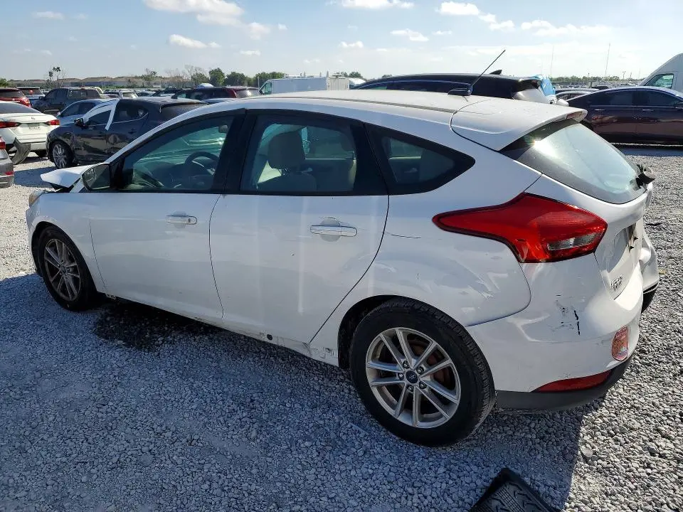 2017 FORD FOCUS SE  