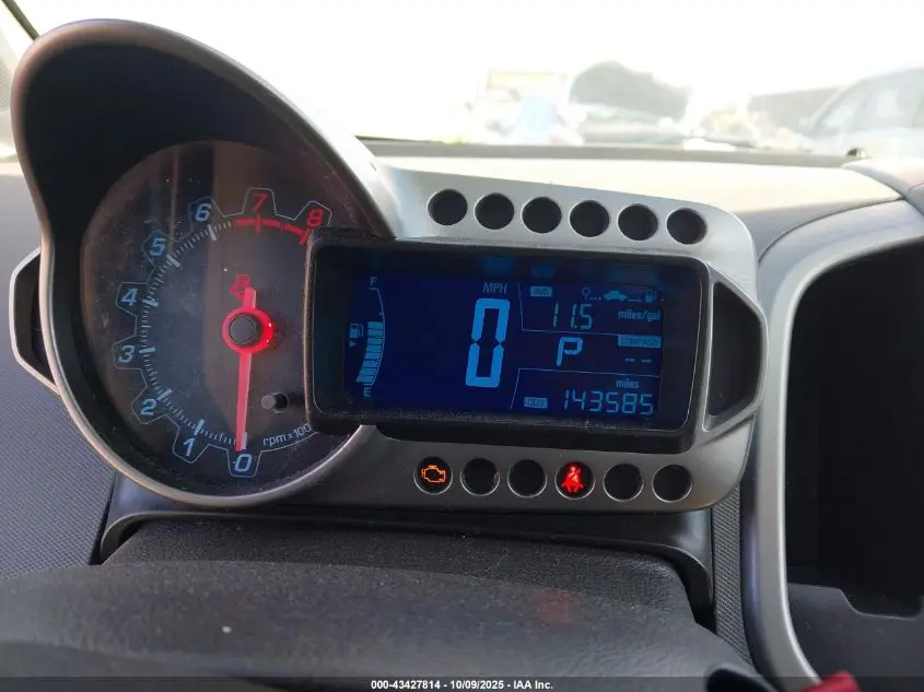 2015 CHEVROLET SONIC LT AUTO