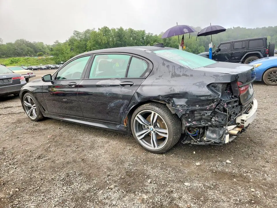 2017 BMW 750 XI  