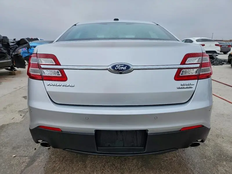 2018 FORD TAURUS SEL  