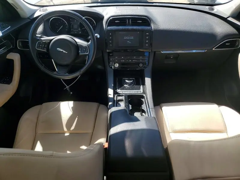 2018 JAGUAR F-PACE PREMIUM  