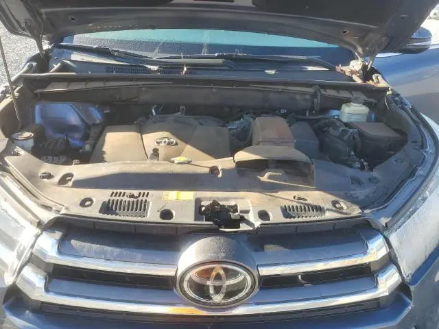 2017 TOYOTA HIGHLANDER LIMITED  