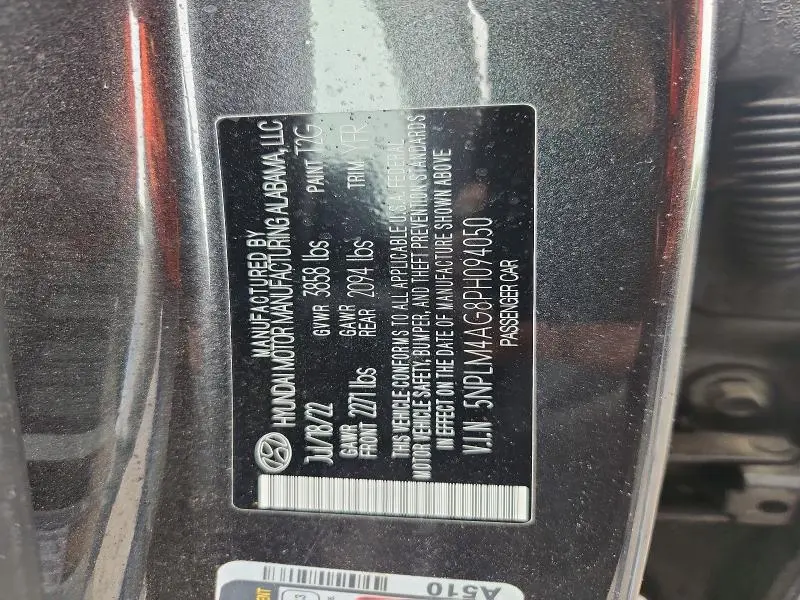 2023 HYUNDAI ELANTRA SEL  