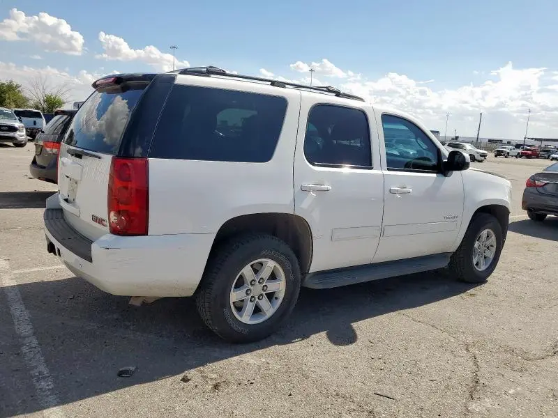 2013 GMC YUKON SLE  