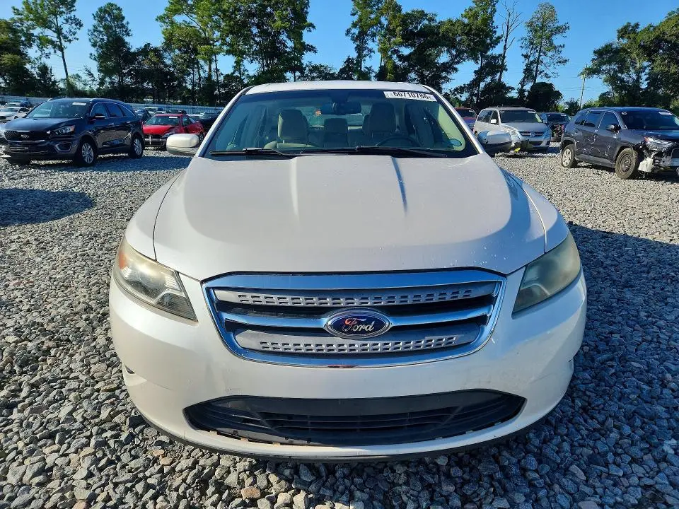 2010 FORD TAURUS SEL  
