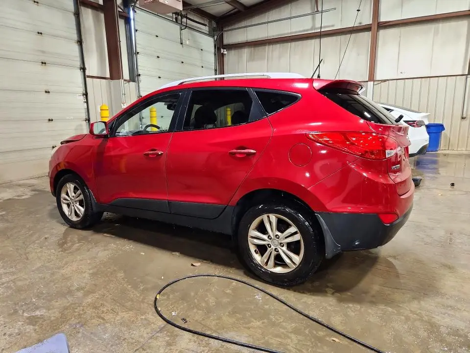 2010 HYUNDAI TUCSON GLS  