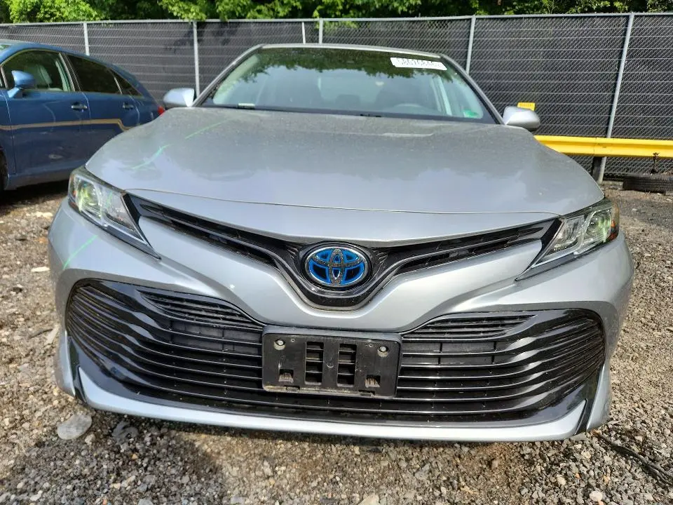 2018 TOYOTA CAMRY LE  