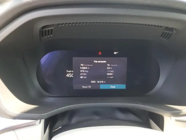 2024 VOLVO XC60 PLUS  