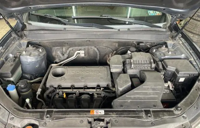 2011 HYUNDAI SANTA FE GLS  