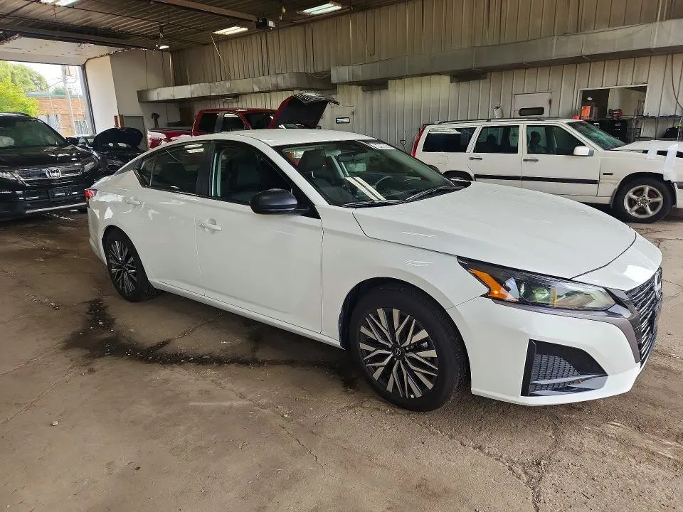 2026 NISSAN ALTIMA SV  