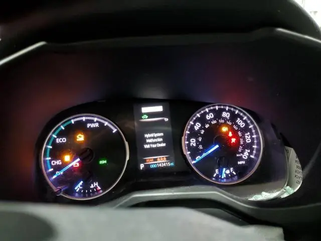 2020 TOYOTA RAV4 XLE  