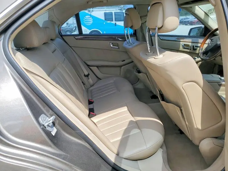 2010 MERCEDES-BENZ E 350  