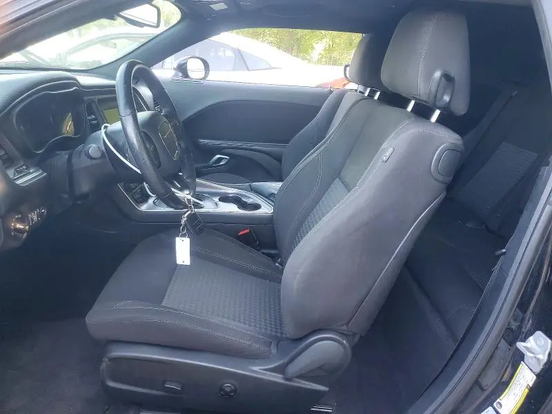 2017 DODGE CHALLENGER SXT  