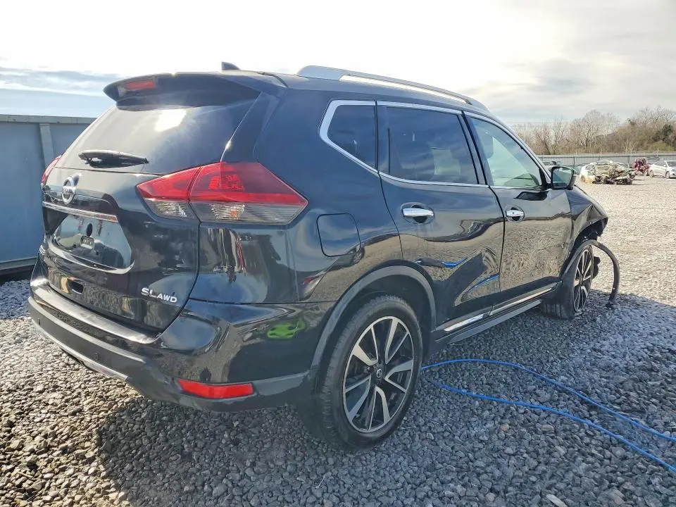 2019 NISSAN ROGUE SL  