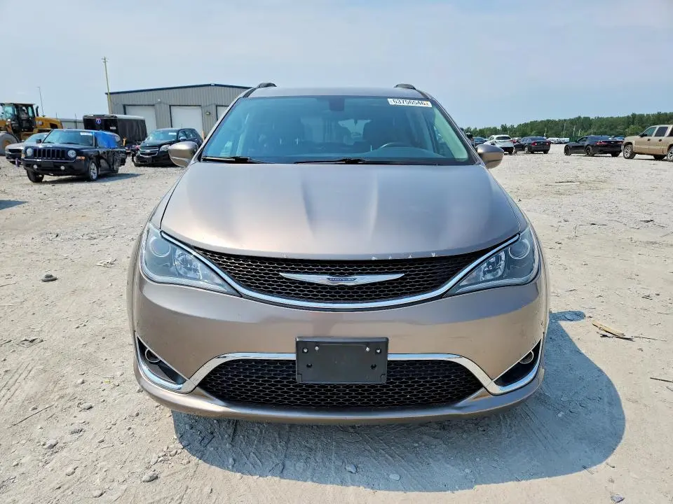 2017 CHRYSLER PACIFICA TOURING L  