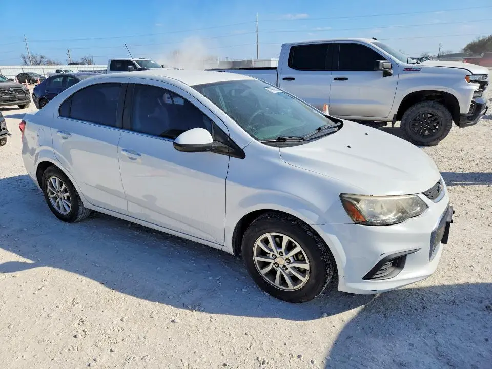 2017 CHEVROLET SONIC LT  