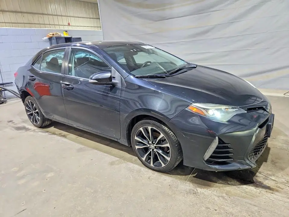 2017 TOYOTA COROLLA SE  