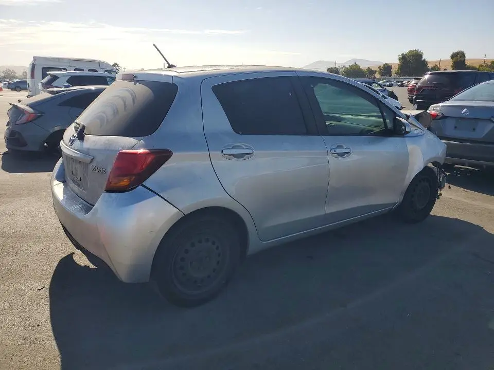 2015 TOYOTA YARIS 5-DOOR L  