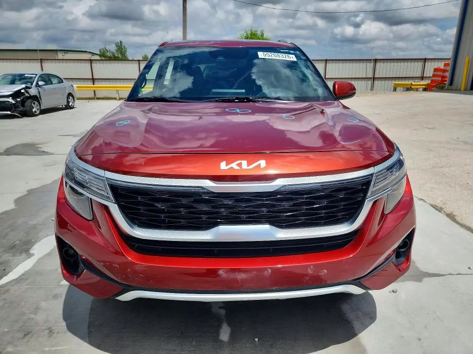 2023 KIA SELTOS S  